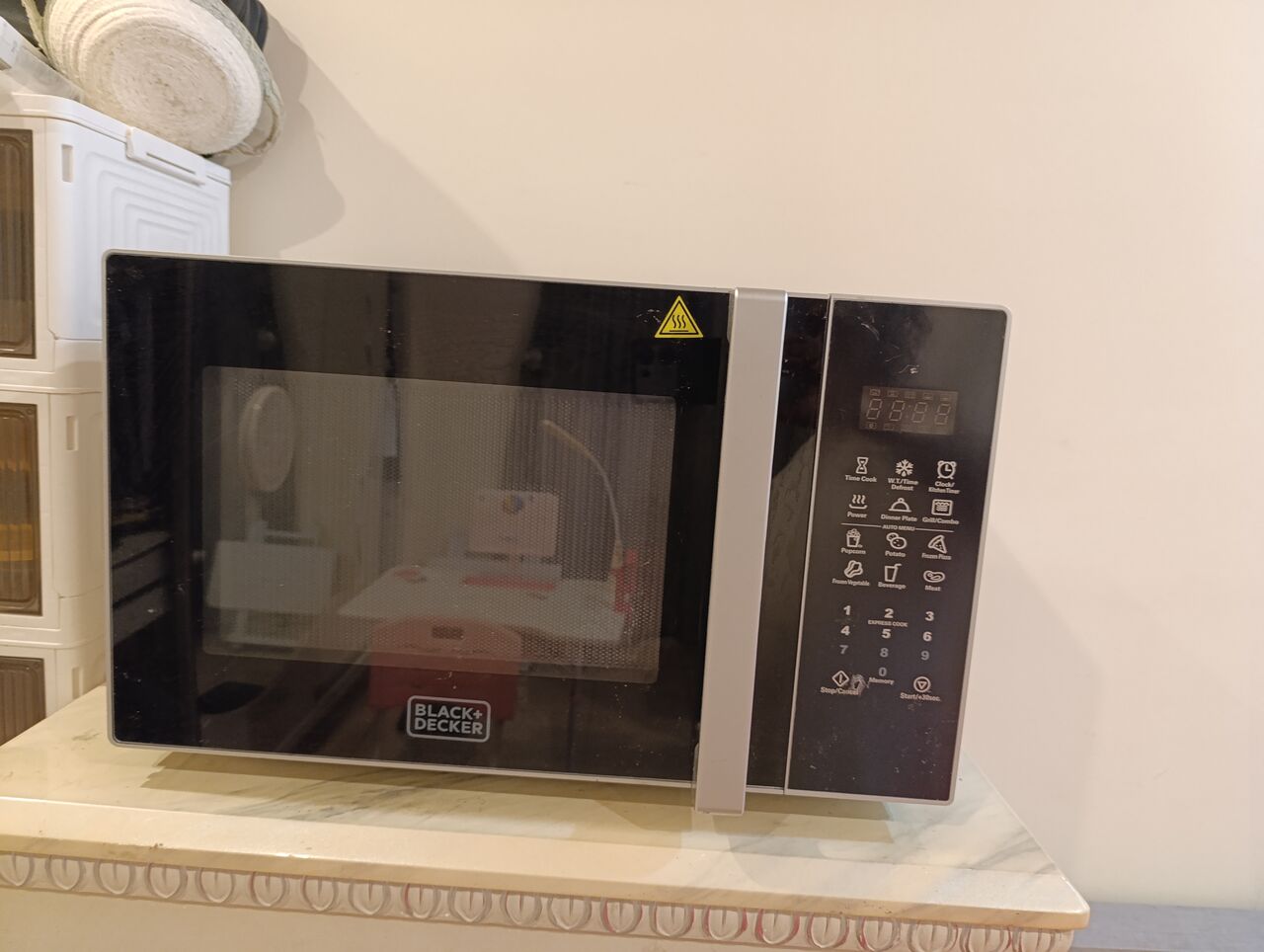 Jeddah, Appliances, SAR 350,  Microwave Oven, Black And Decker, 30L , Unused
