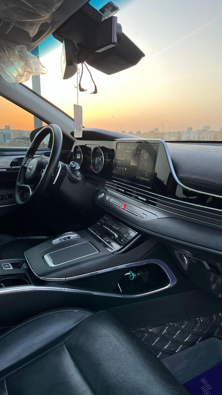 Riyadh, Vehicles, Cars & Trucks , SAR 70000,  Hyundai Azera,  2020,  Automatic,  14000 KM,  Shashah Kabiruh Tadeam Kar Bili Waqawqil - Shahin Lasilkiun - Niqat Eamya
