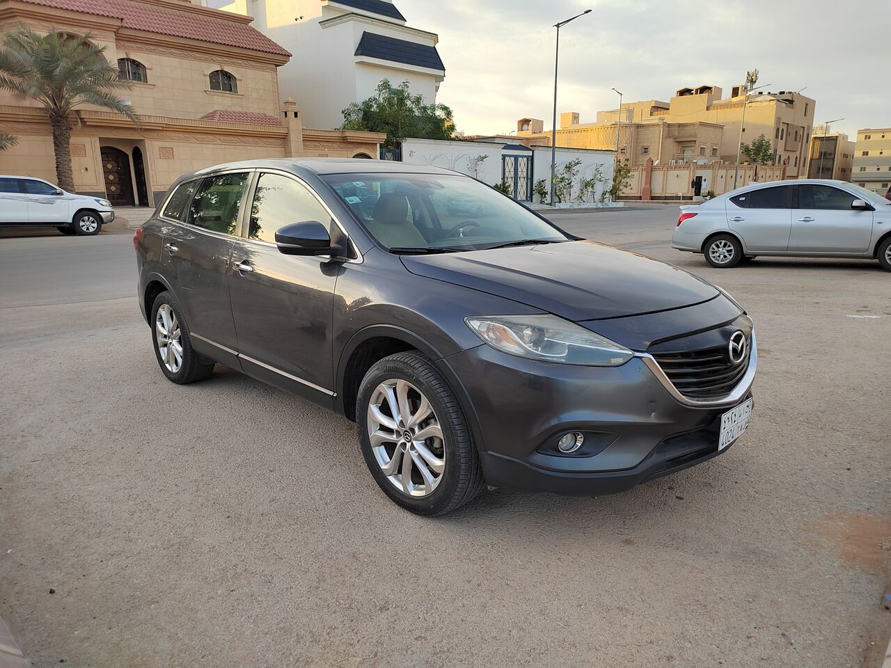 Riyadh, Vehicles, Cars & Trucks , SAR 30000,  Mazda CX-09,  2013,  Automatic,  236500 KM,