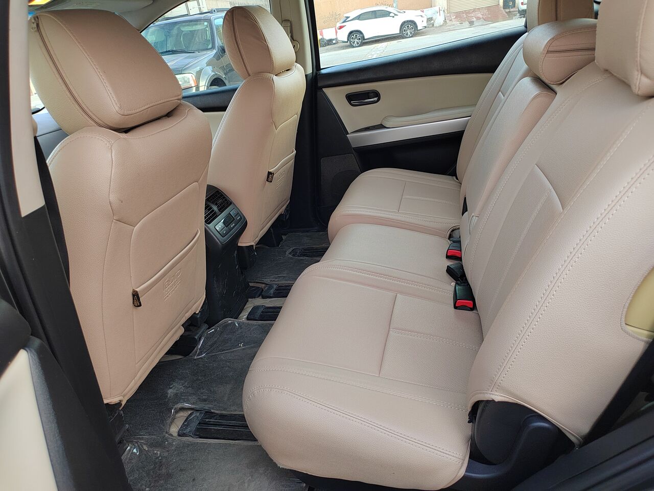 Riyadh, Vehicles, Cars & Trucks , SAR 30000,  Mazda CX-09,  2013,  Automatic,  236500 KM,