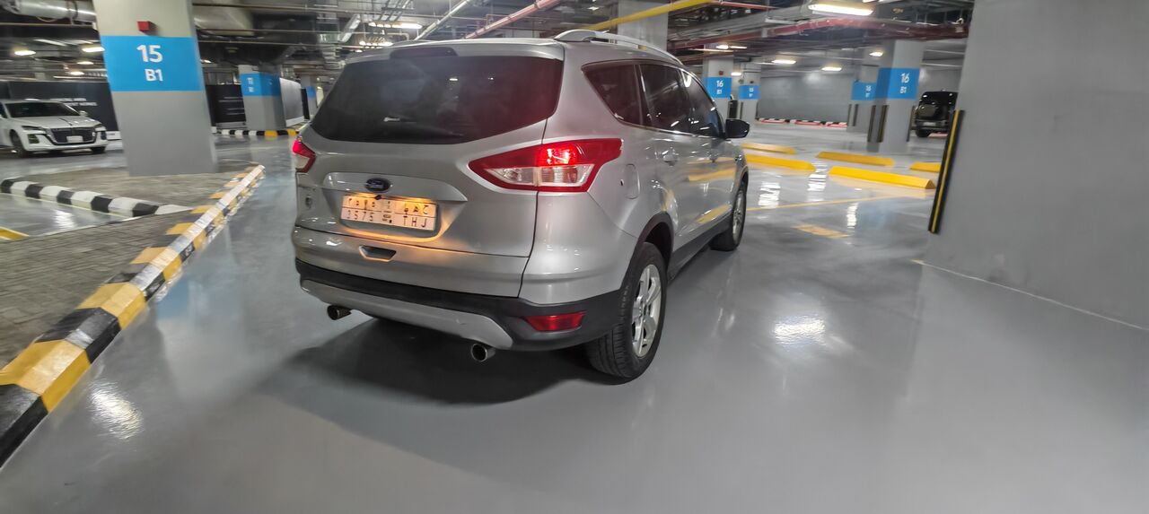 Riyadh, Vehicles, Cars & Trucks , SAR 18000,  Ford Escape,  2015,  Automatic,  189000 KM,    Accident Free 189k Odo 18000sar