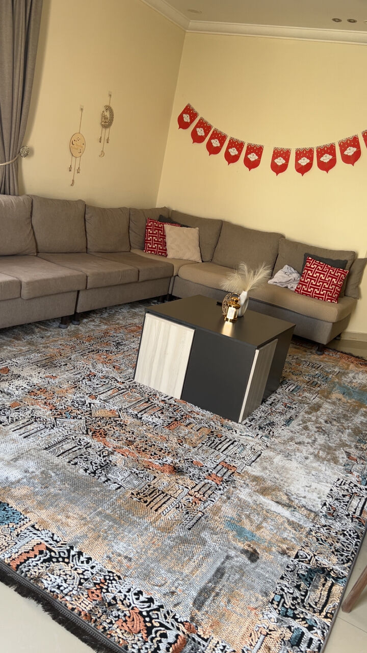 Riyadh, Furniture, SAR 300,  للبيع كنب