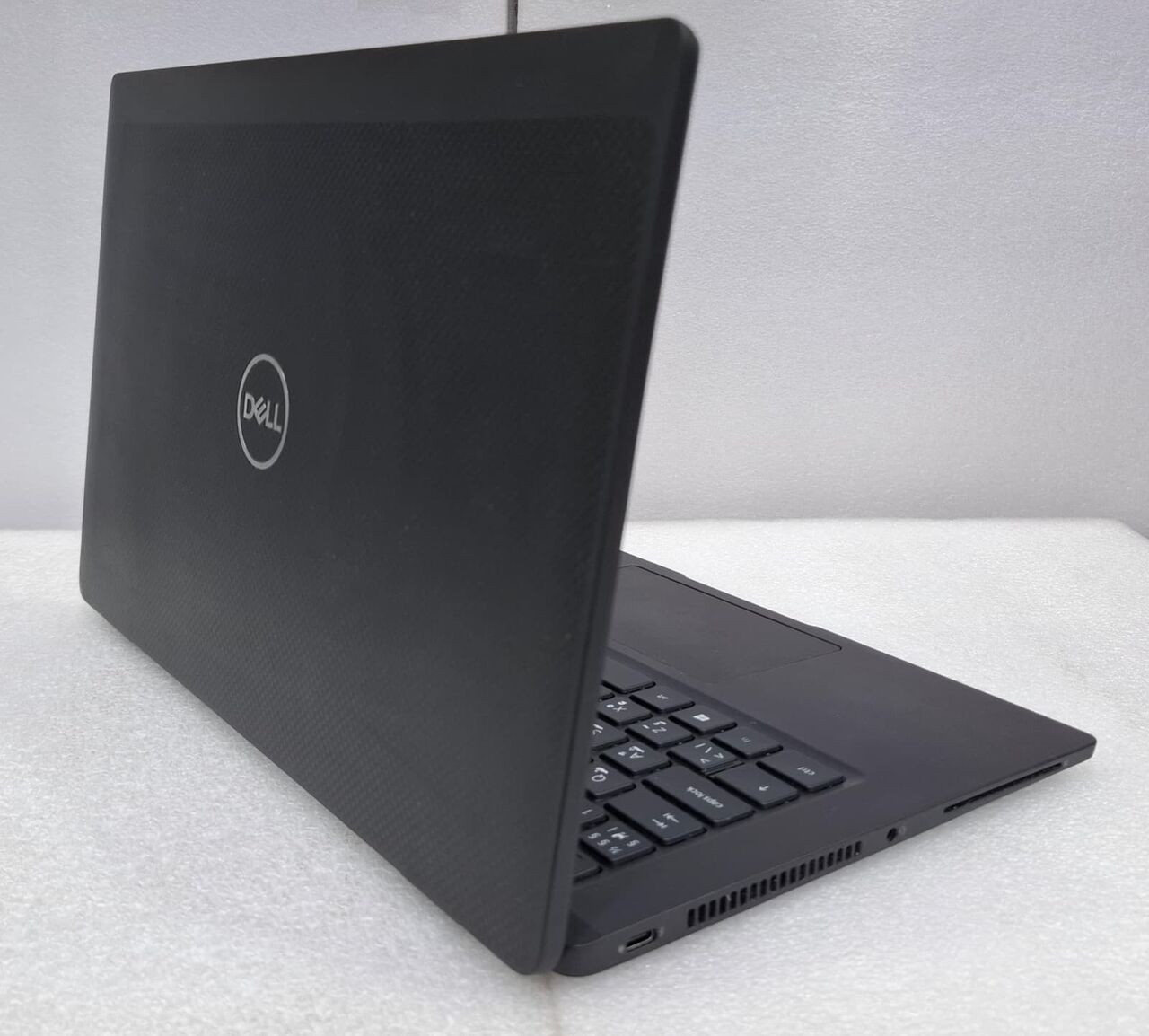 Manama, Computers, BHD 143,  DELL 11th Gen Core I7 Touch Business Laptop 16 GB RAM FHD Fingerprint, Face ID