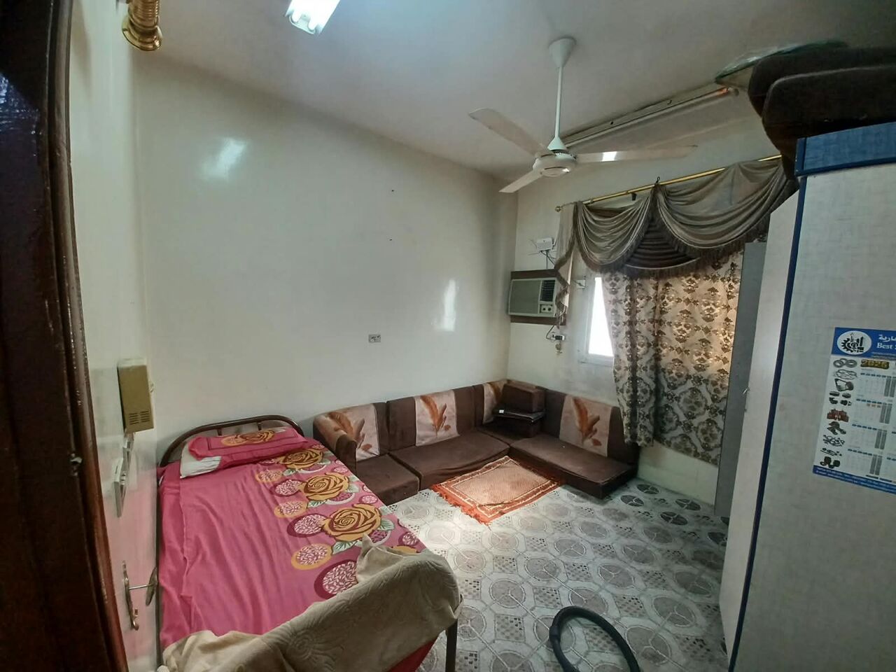 Al Wizarat, Rooms for Rent, SAR 1300/month,  Furnished,  SAR 1300/month, Furnished, One Room For Single Profession Bachelor