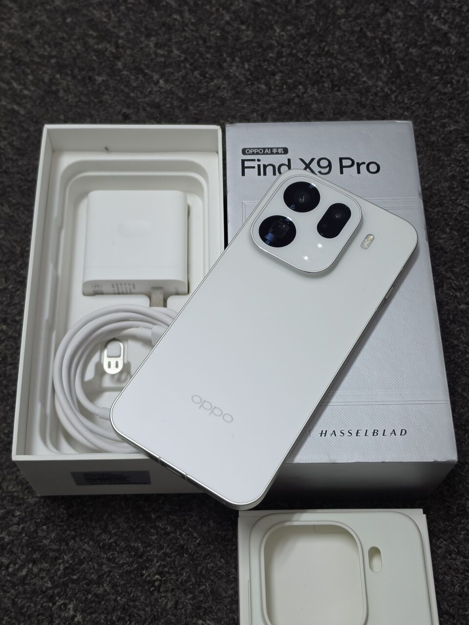 Al Rahmaniyah, Mobile Phones, SAR 2650,  Oppo Find X9 Pro 12gb 256gb Chinese Version