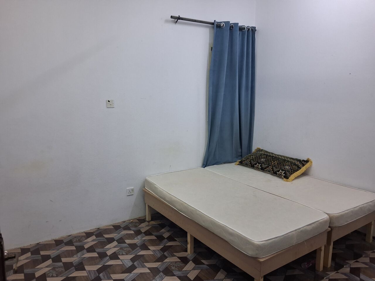 Riyadh, Apartments, Flats, Houses & Villas, SAR 19000/year,  3 BR,  3Rooms Hall Family Apartment Available In Shmesi Near AKR Restaurant