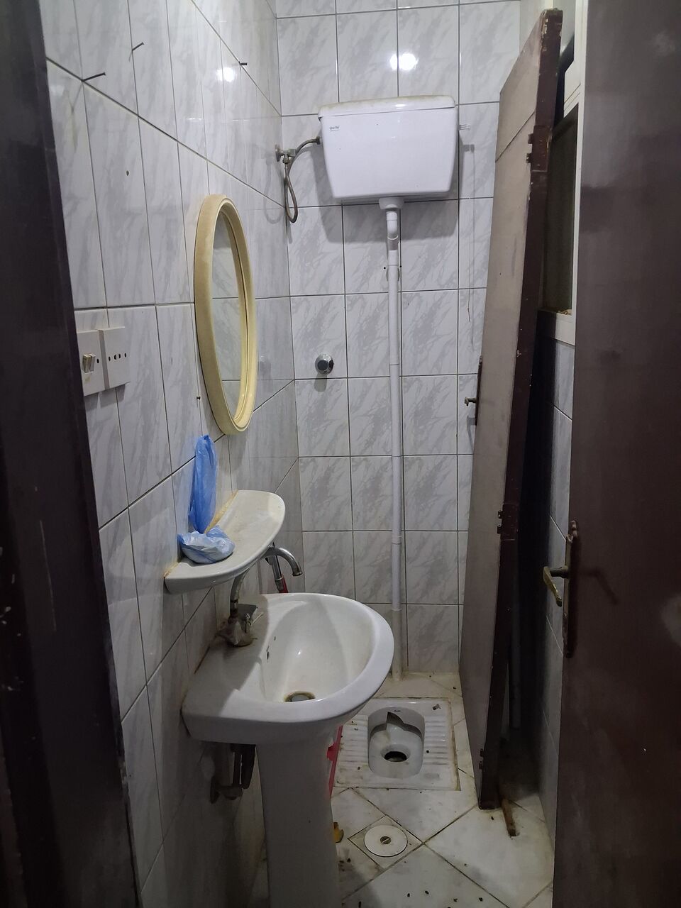 Riyadh, Apartments, Flats, Houses & Villas, SAR 19000/year,  3 BR,  3Rooms Hall Family Apartment Available In Shmesi Near AKR Restaurant