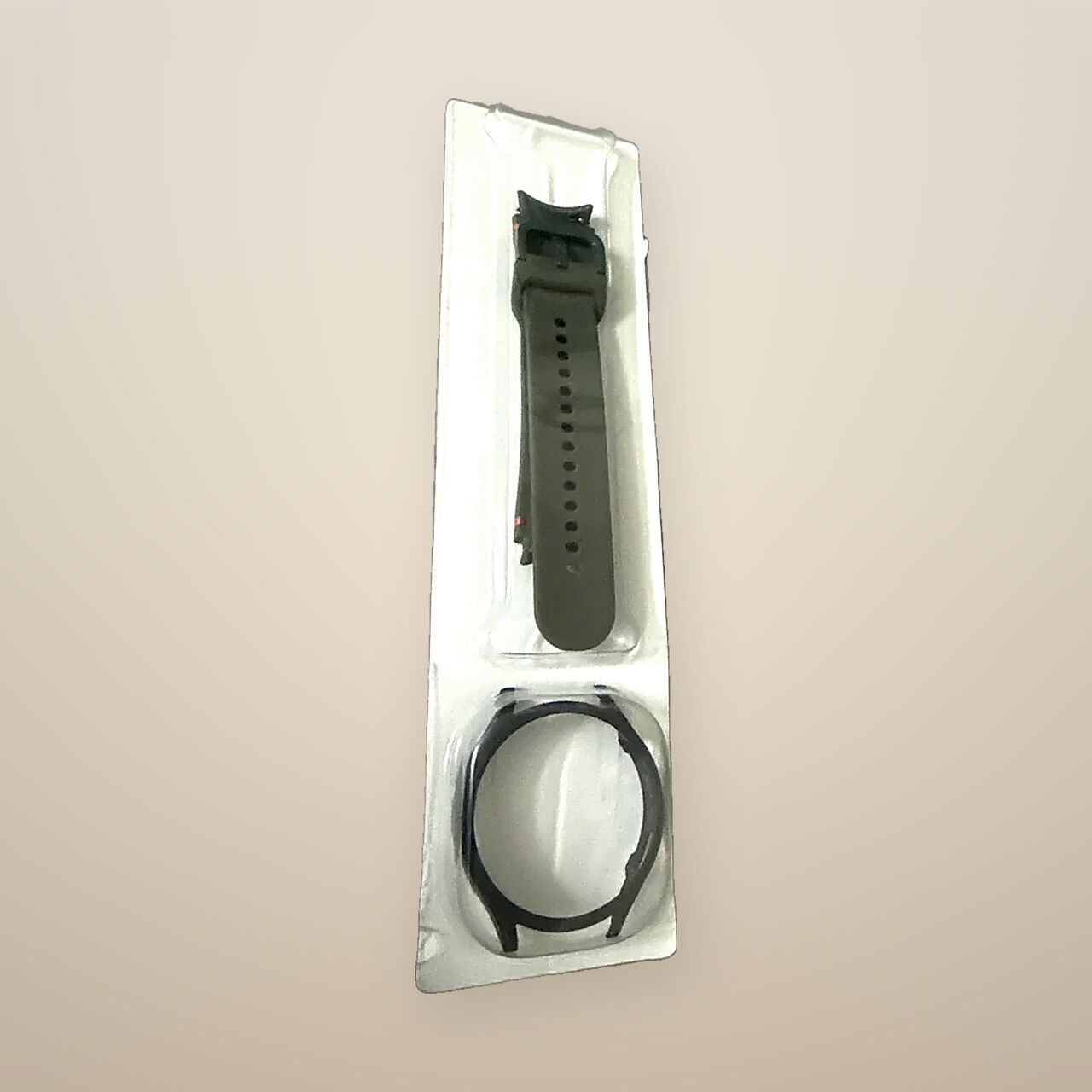 Riyadh, Watches, SAR 420,  Samsung Galaxy Watch6 44mm LTE (SM-R945F) &mdash; Graphite &mdash; Box + Extra Strap