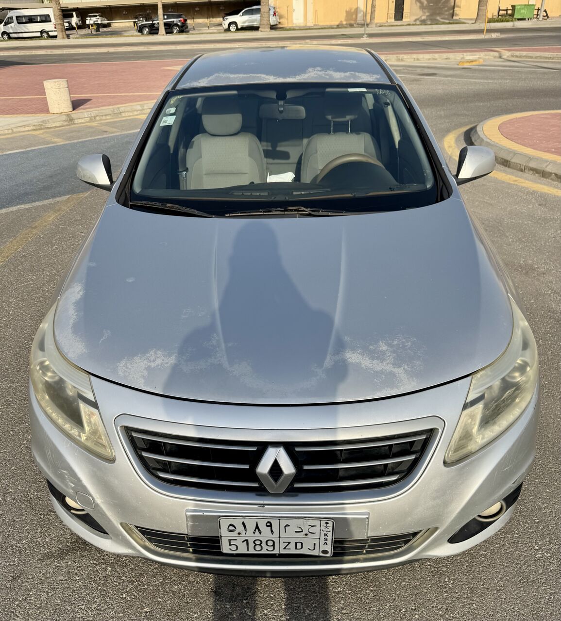 Khobar, Vehicles, Cars & Trucks , SAR 17500,  Renault Safrane,  2014,  Automatic,  117 KM,  Great Deal! Silver   | 2.5L Engine | Very Low Mileage & Rear AC 🚗✨