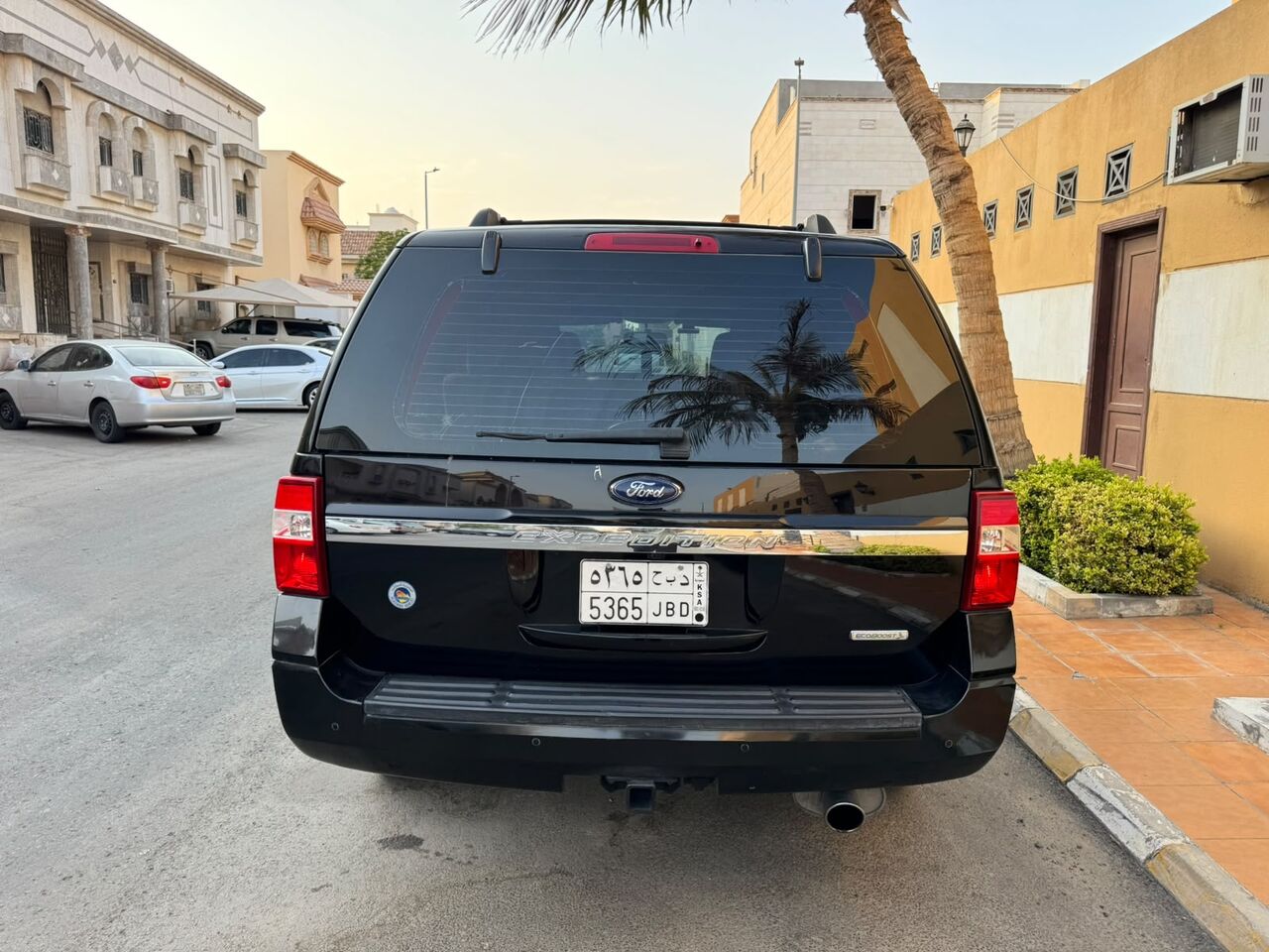 Jeddah, Vehicles, Cars & Trucks , SAR 48000,  Ford Expedition,  2016,  Automatic,  202000 KM,   Original Body Price Negotiable