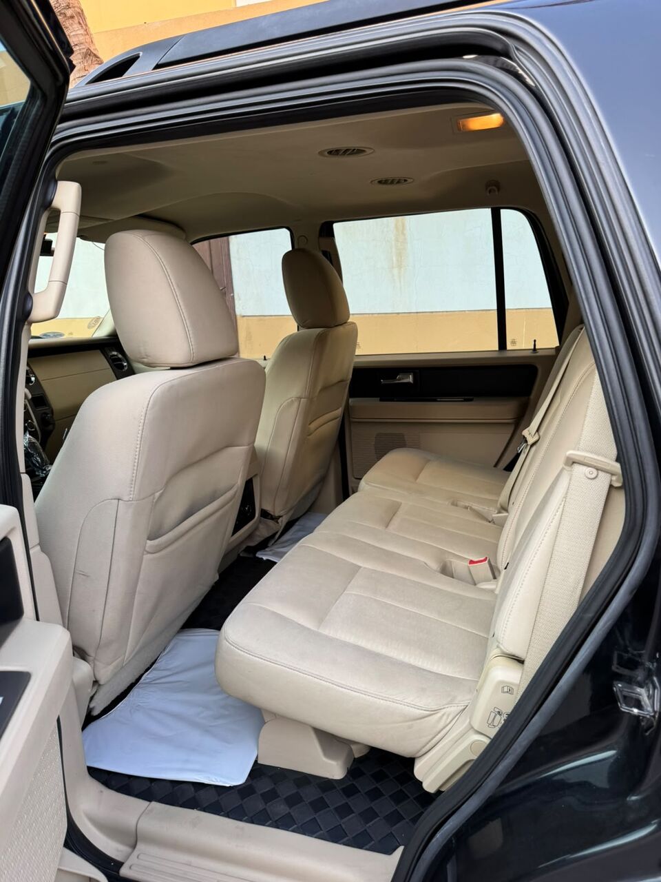 Jeddah, Vehicles, Cars & Trucks , SAR 48000,  Ford Expedition,  2016,  Automatic,  202000 KM,   Original Body Price Negotiable