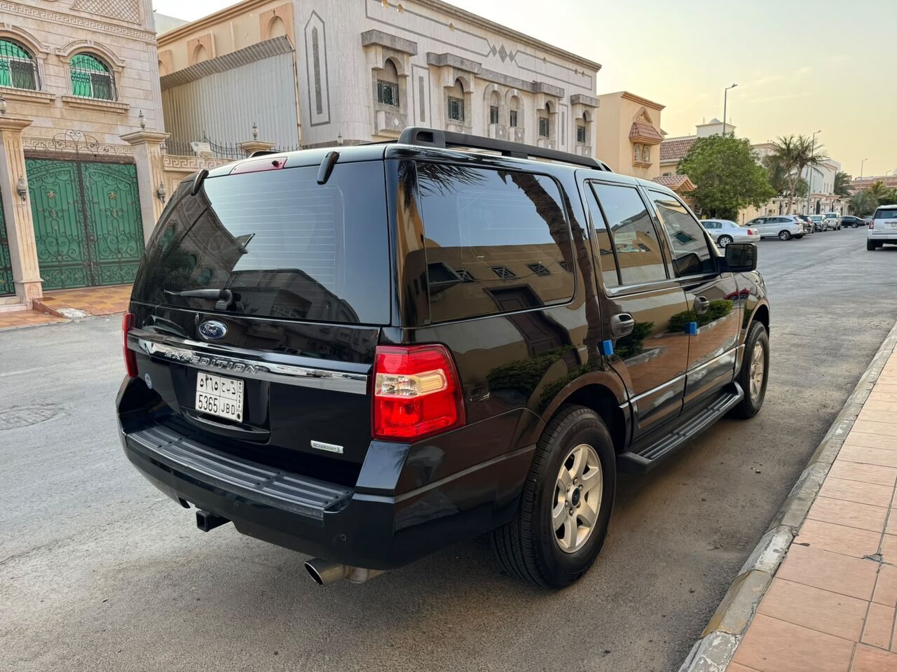 Jeddah, Vehicles, Cars & Trucks , SAR 48000,  Ford Expedition,  2016,  Automatic,  202000 KM,   Original Body Price Negotiable