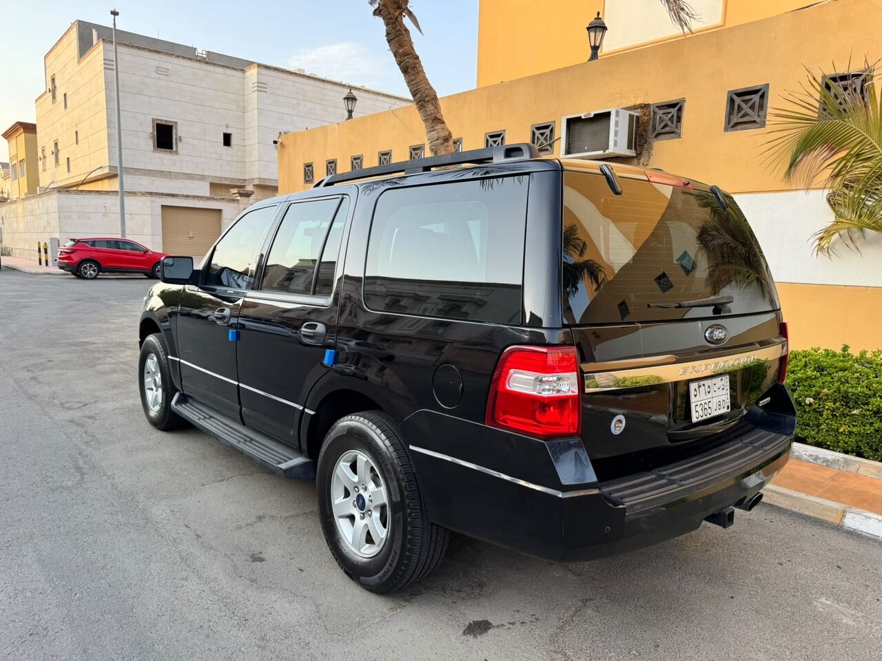Jeddah, Vehicles, Cars & Trucks , SAR 48000,  Ford Expedition,  2016,  Automatic,  202000 KM,   Original Body Price Negotiable