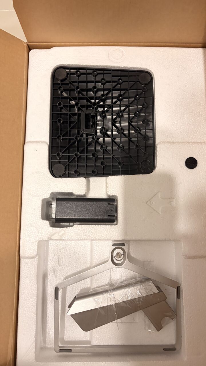 Khobar, Electronics, SAR 200,  Samsung Screen ( Monitor ) Model S33A