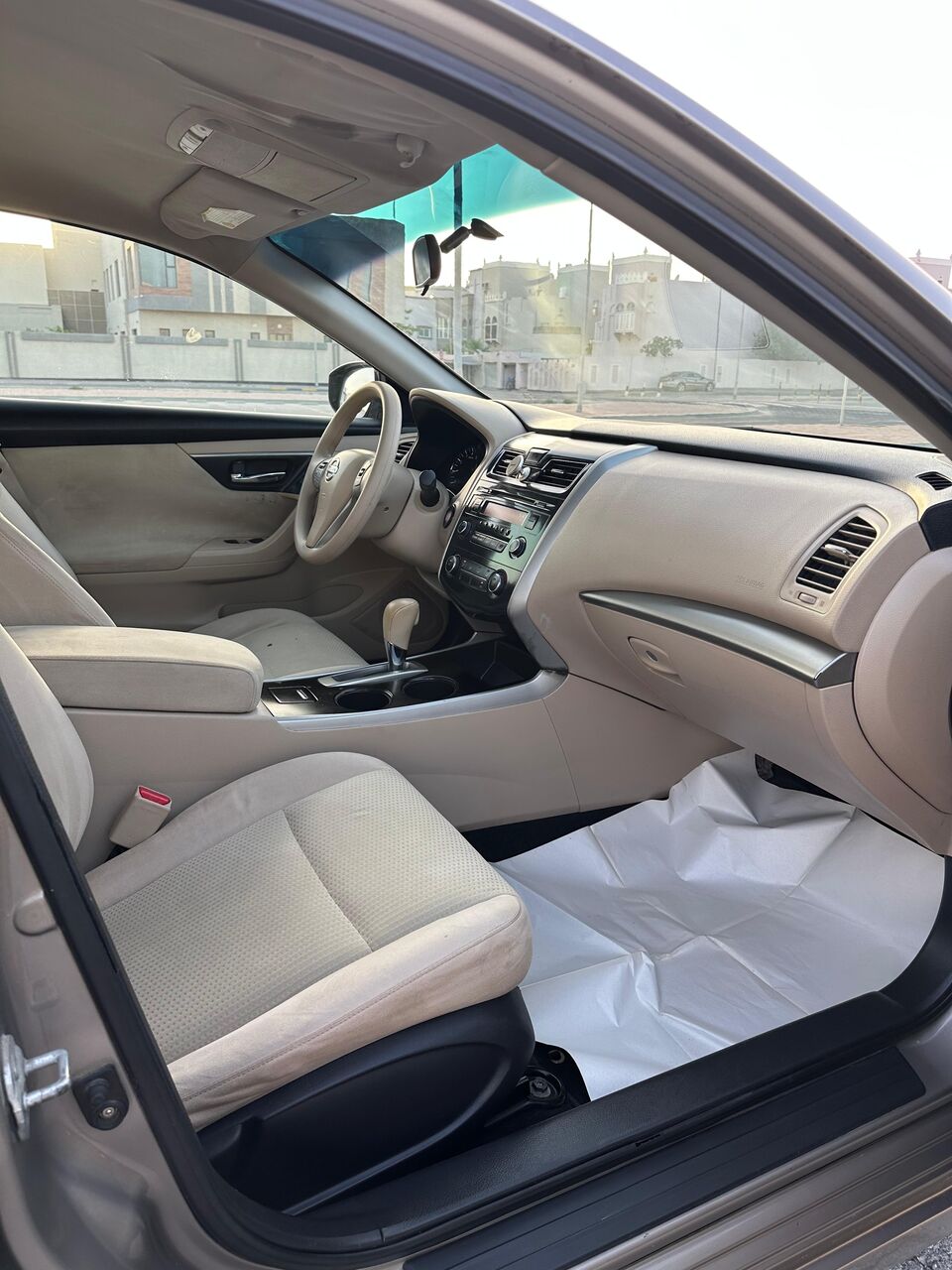 Riffa, Vehicles, Cars & Trucks , BHD 1900,  Nissan Altima 2.5,  2015,  Automatic,  172000 KM,  Very Urgent Sale