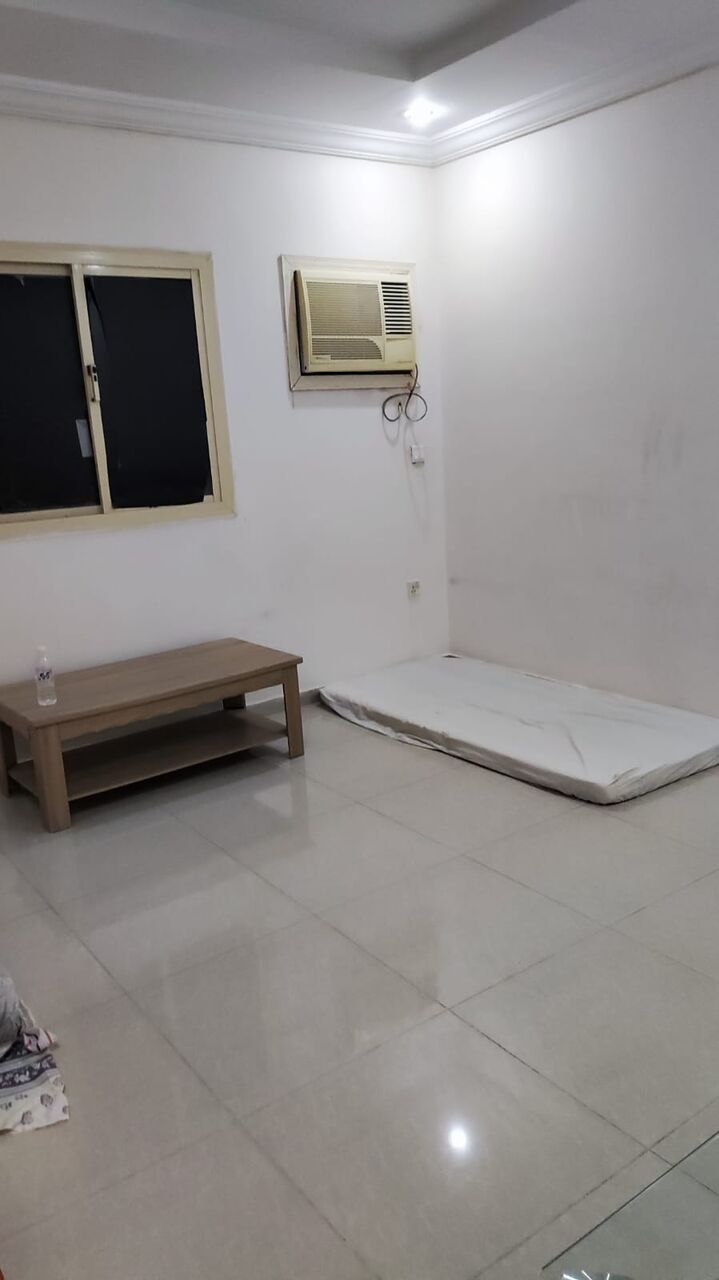 Jeddah, Rooms for Rent, SAR 800/month,  Separate Room For Executive Bachelor
