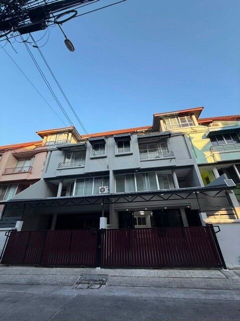 Bangkok, Villas, THB 40000,  28 Sq. Feet,  Home Office For Rent, 4 Floors, 350 Sq M, 4 Rooms, Sinthanee Village, Lat Phrao 80, Near