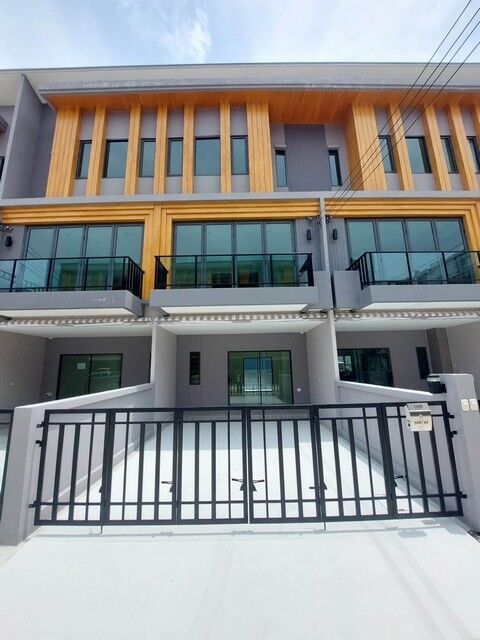 Bangkok, Villas, THB 50000,  20 Sq. Feet,  Townhome For Rent, 3 Floors, 182 Sq M, EIGEN Rama 9, Chaloem Phrakiat Road, Rama 9, Soi