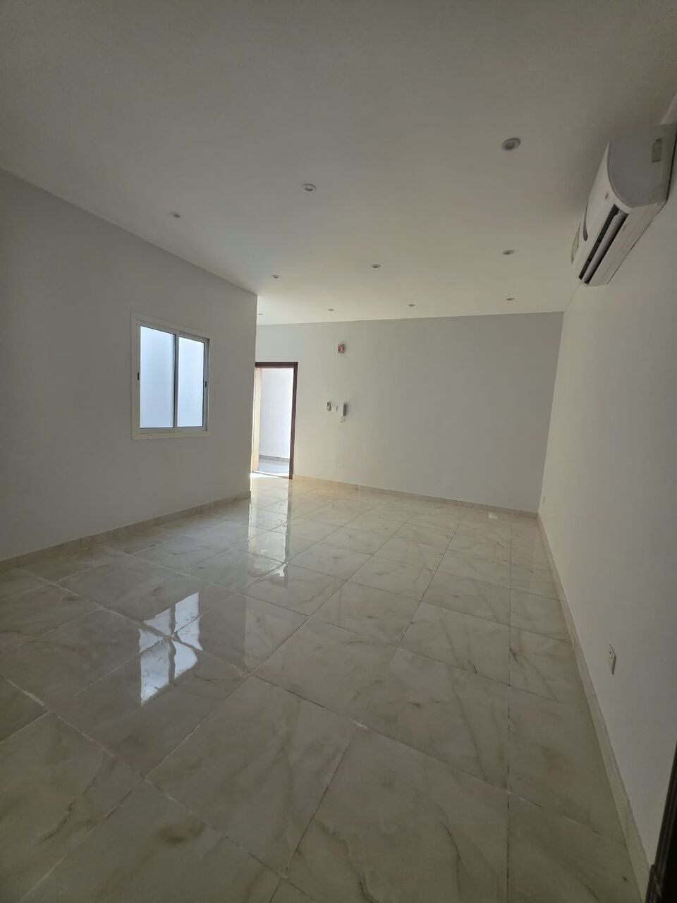 Khobar, Apartments, Flats, Houses & Villas, SAR 23600/year,  2 BR,  Consists Of:- 2 Bedrooms, A Living Room ,  2bathrooms, And A Kitchen,   Second Floor