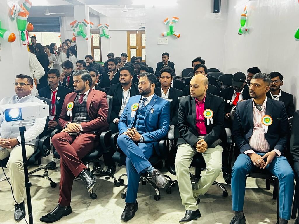 Mumbai, Business, Good Colleges For BBA: Choose The Right College For Your Career
