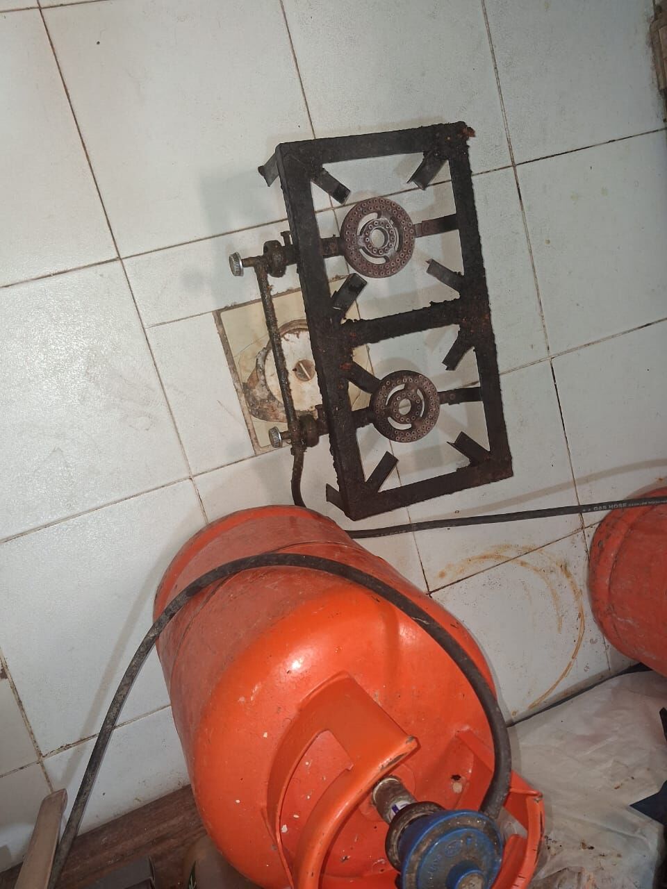 Riyadh, Household Items, Some Items Will Be Sold At A Low Price. Interested Candidates Please Contact.