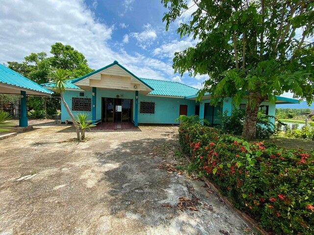 Bangkok, Real Estate For Sale, THB 820000,  2 BR,  1601 Sq. Feet,  Garden House With Land For Sale, Phan District, Chiang Rai Province, Area 4 Rai 1 Square