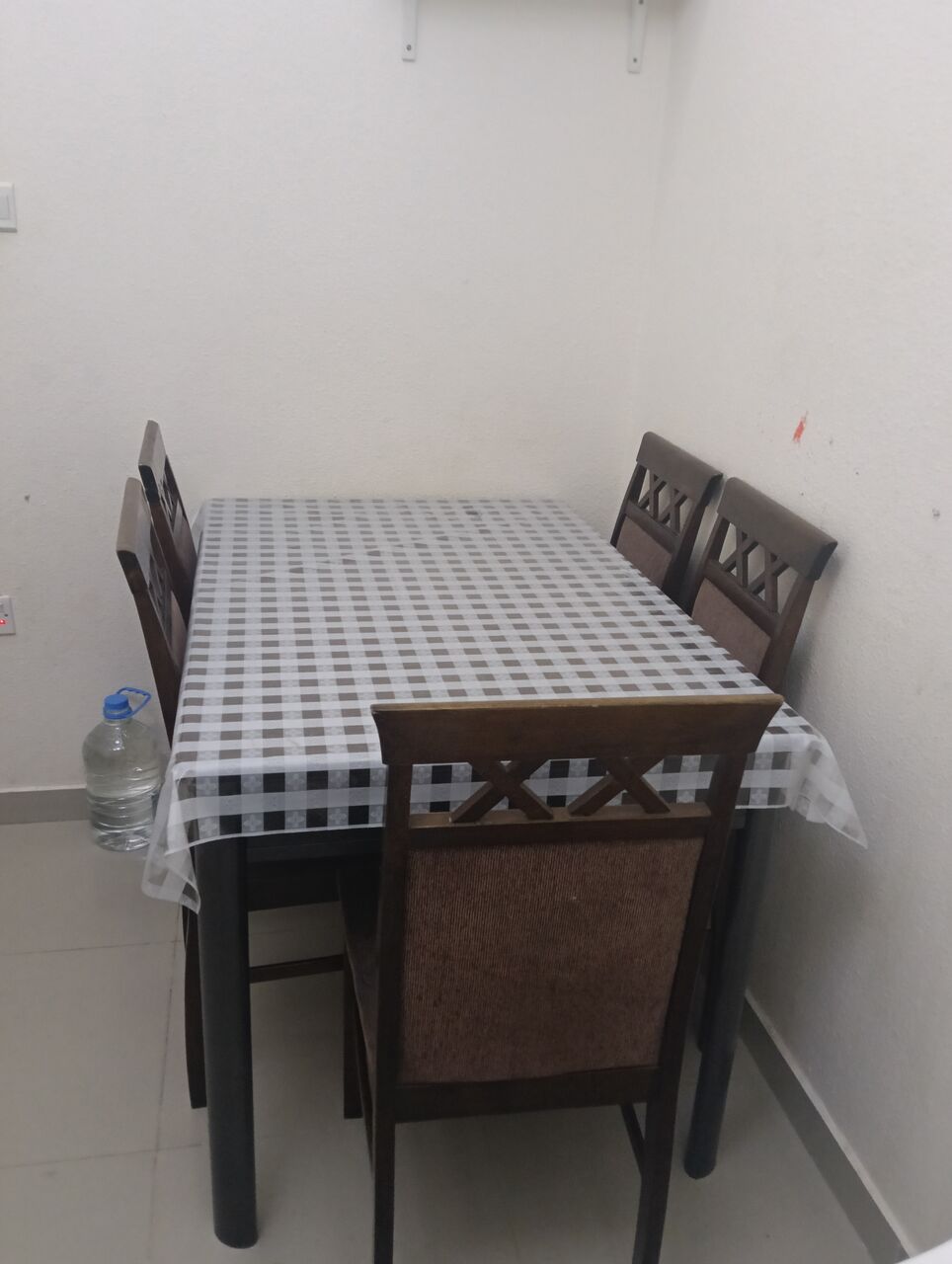 Khobar, Household Items, SAR 200,  DINING TABLE WITH 5 CHAIR