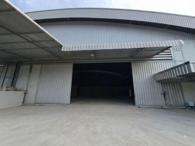 Bangkok, Villas, THB 120000,  1 Sq. Feet,  Warehouse For Rent, 1000 Sq M. With Office, Soi Lat Krabang 14-1, Near Motorway.
