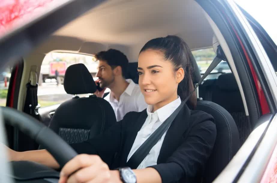 Toronto, Lessons Offered, Build Road Confidence With A Driver Instruction Course