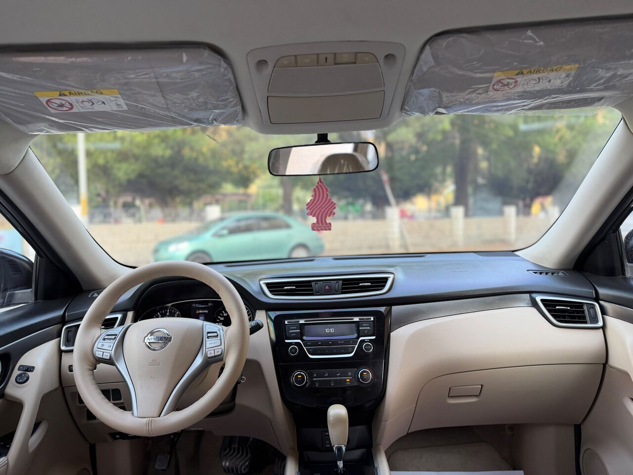 Manama, Vehicles, Cars & Trucks , BHD 2950,  Nissan X-Trail,  2015,  Automatic,  124345 KM,    Mid Option In Excellent Condition