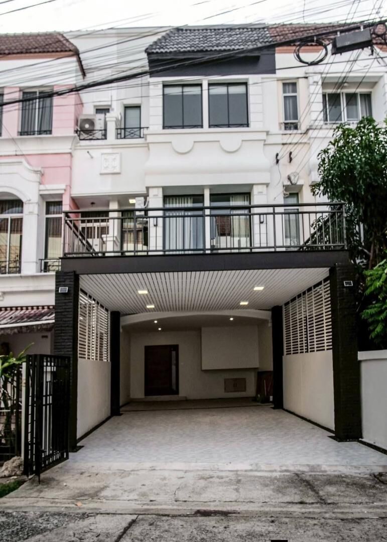 Bangkok, Villas, THB 39000,  1 Sq. Feet,  Single House For Rent, 3 Floors, 230 Sq M, Baan Klang Muang, British Town, Srinakarin,