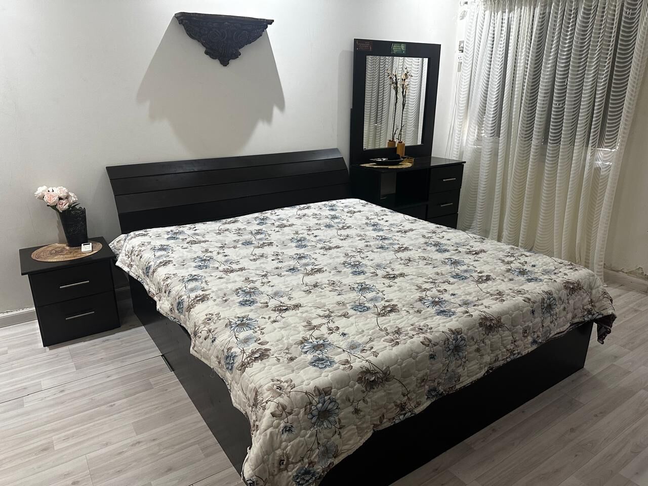 Dammam, Household Items, SAR 800,  URGENT SALE Bedroom Set In Very Good Condition