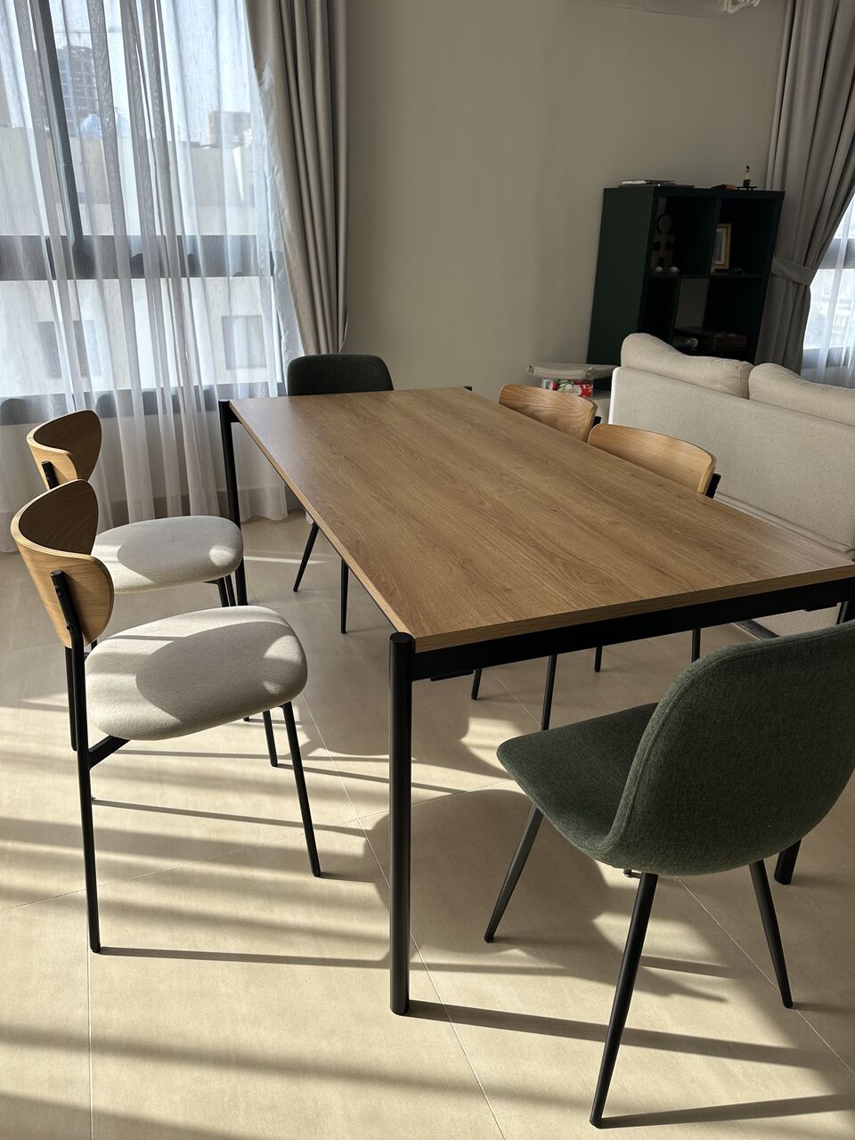 Riyadh, Furniture, SAR 1200,  Modern Dining Table + 6 Chairs &mdash; Wood & Black Metal