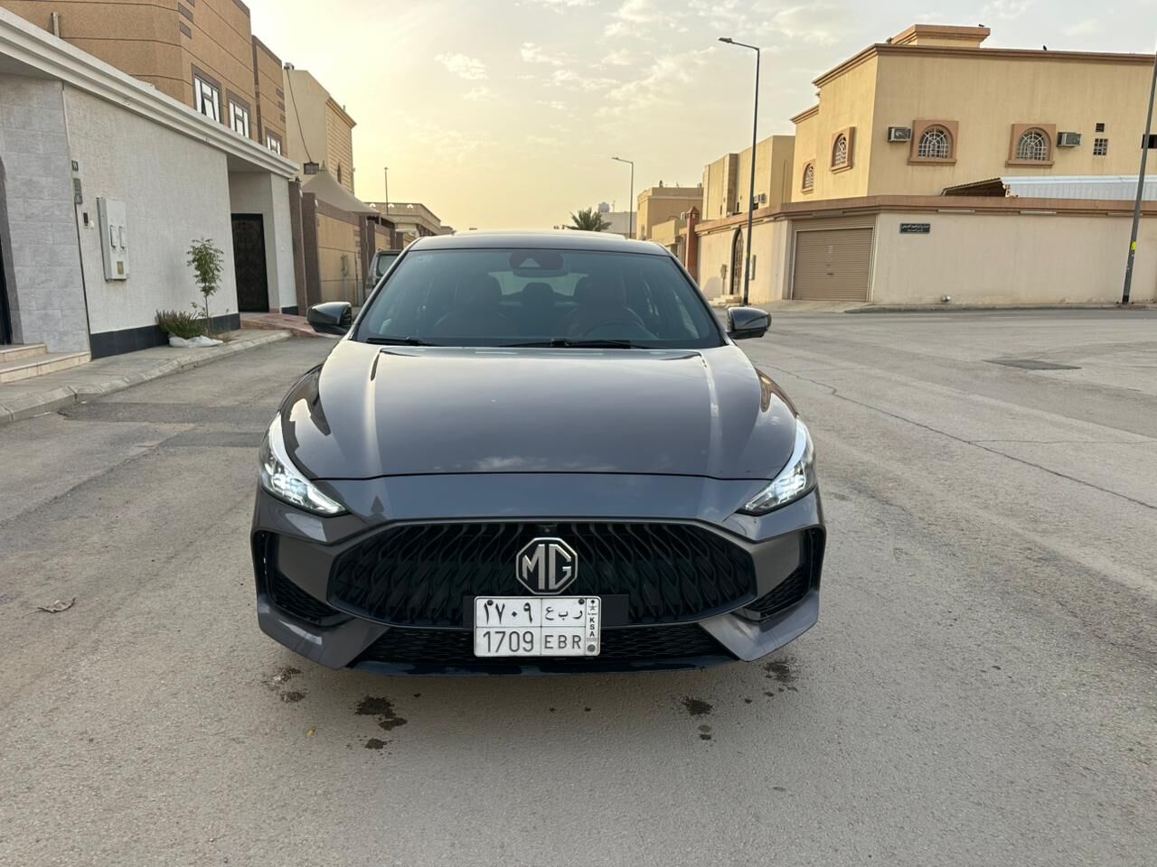 Riyadh, Vehicles, Cars & Trucks , SAR 32000,  MG GT,  2022,  Automatic,  145000 KM,    Fully Loaded With Panorama Sunroof For Sales 2nd Owner