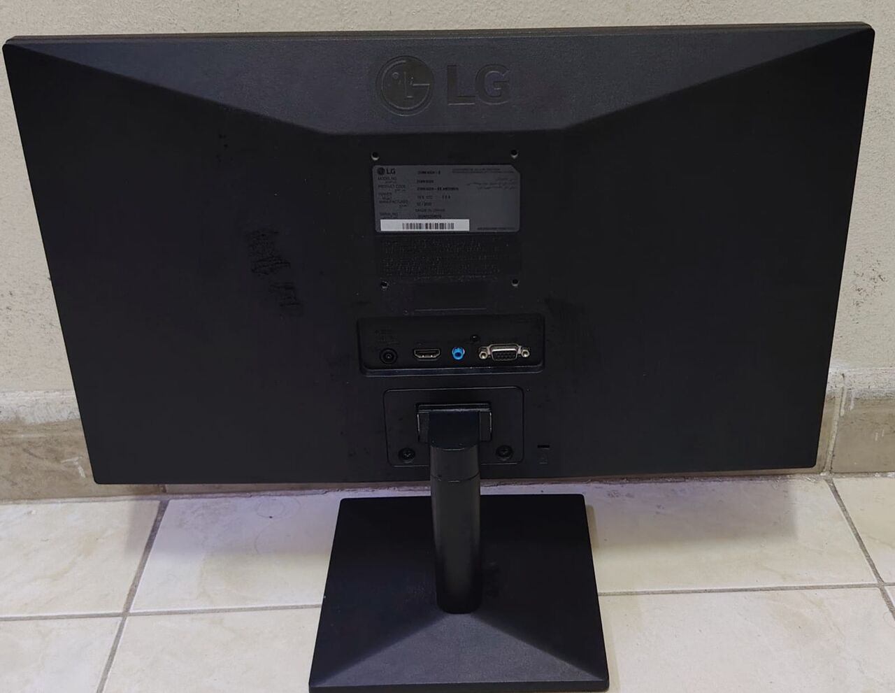Khobar, Computers, SAR 250,  LG 20MK400H-B 20 INCH LED WIDE MONITOR