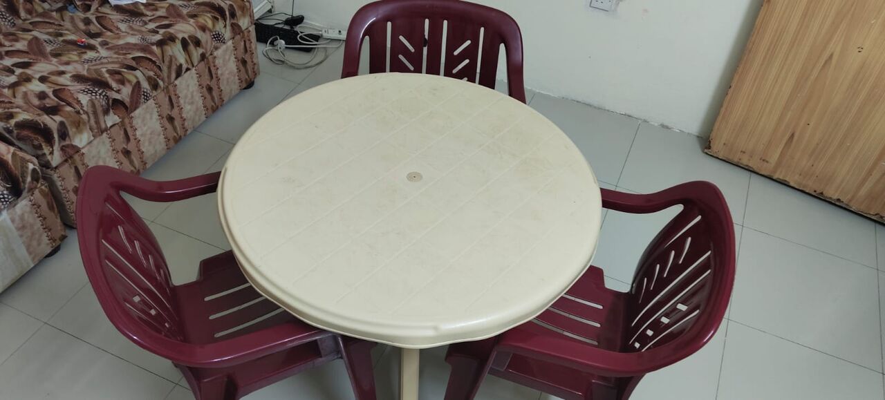 Al Batha, Household Items, SAR 160,  Table With Chair