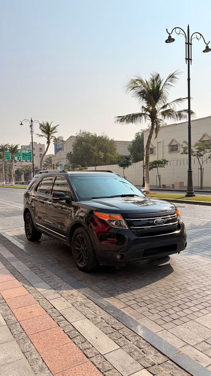 Jeddah, Pick Up & Drop Off, Ford Explorer 2015 7 Seater Suv Availaible For Pick And Drop Service