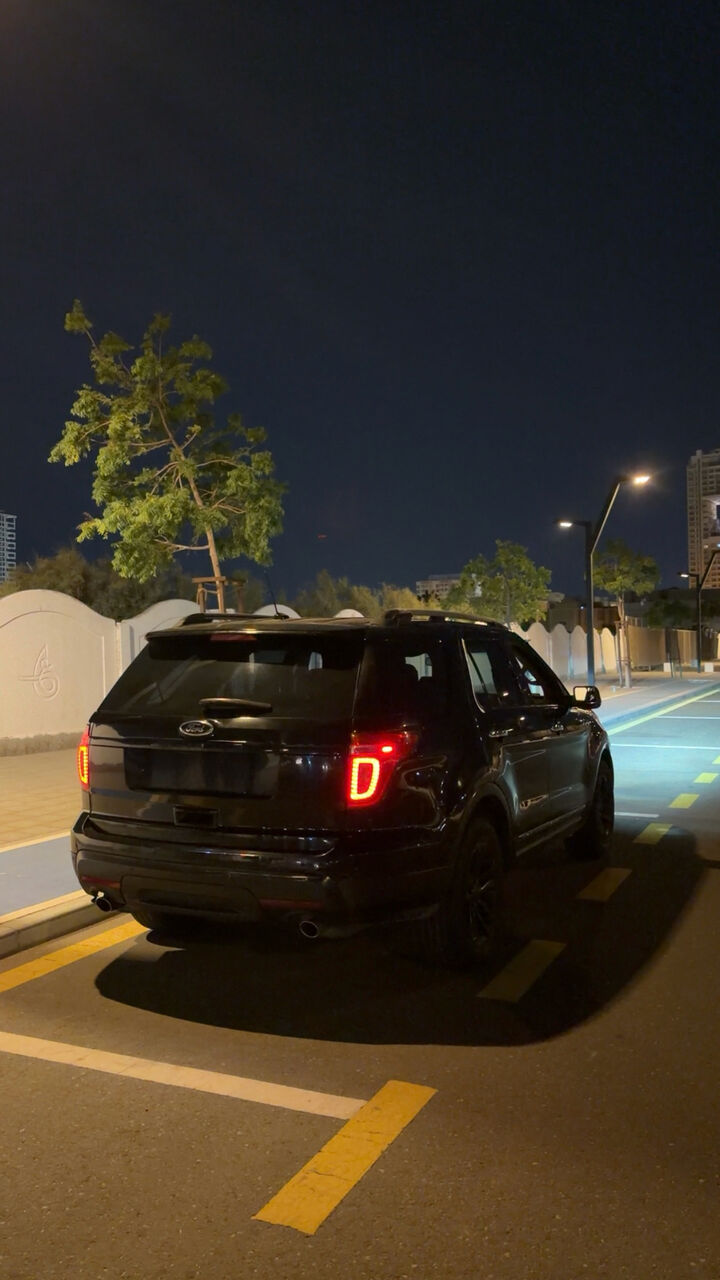 Jeddah, Pick Up & Drop Off, Ford Explorer 2015 7 Seater Suv Availaible For Pick And Drop Service