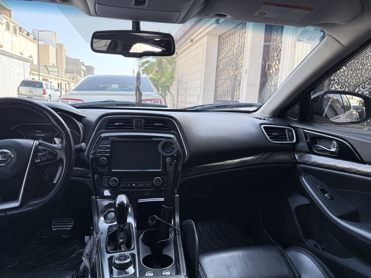 Riyadh, Vehicles, Cars & Trucks , SAR 37000,  Nissan Maxima Platinum,  2016,  Automatic,  204000 KM,  Clean First Hand Nissan Maxima