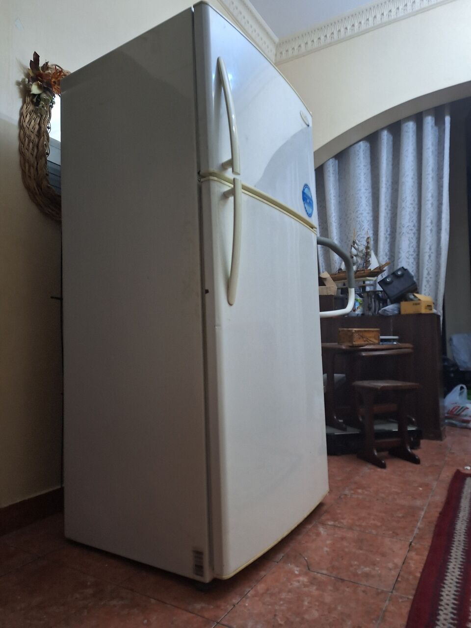 Manama, Household Items, BHD 20,  Brand Electrolux  Size 460L  For Repair  BHD 20.