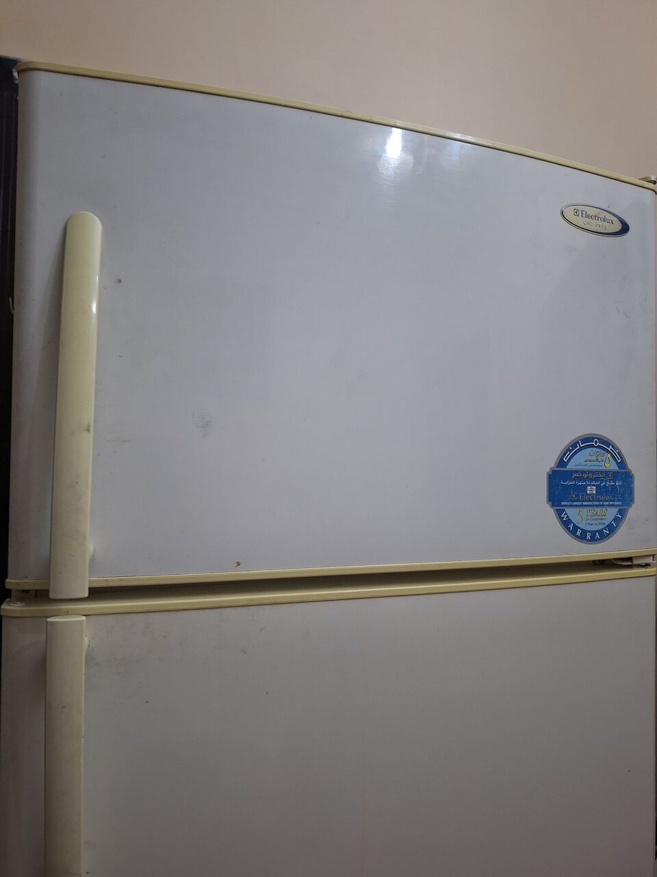 Manama, Household Items, BHD 20,  Brand Electrolux  Size 460L  For Repair  BHD 20.