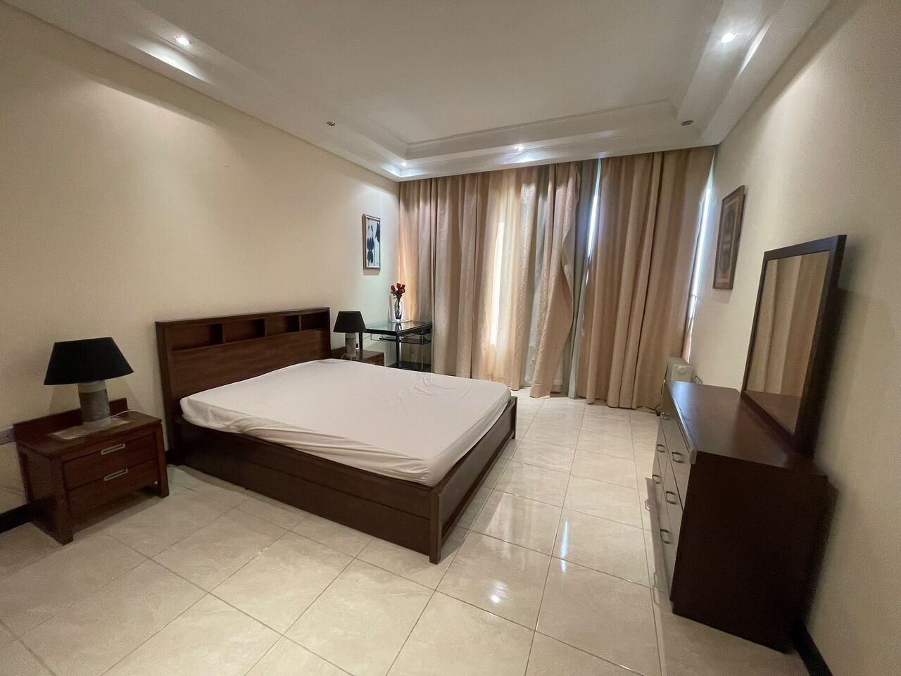 Manama, Apartments, Flats, Houses & Villas, BHD 415/month,  Furnished,  2 BR,  Sea View Apartment For Rent In Abraj Al Lulu, Manama