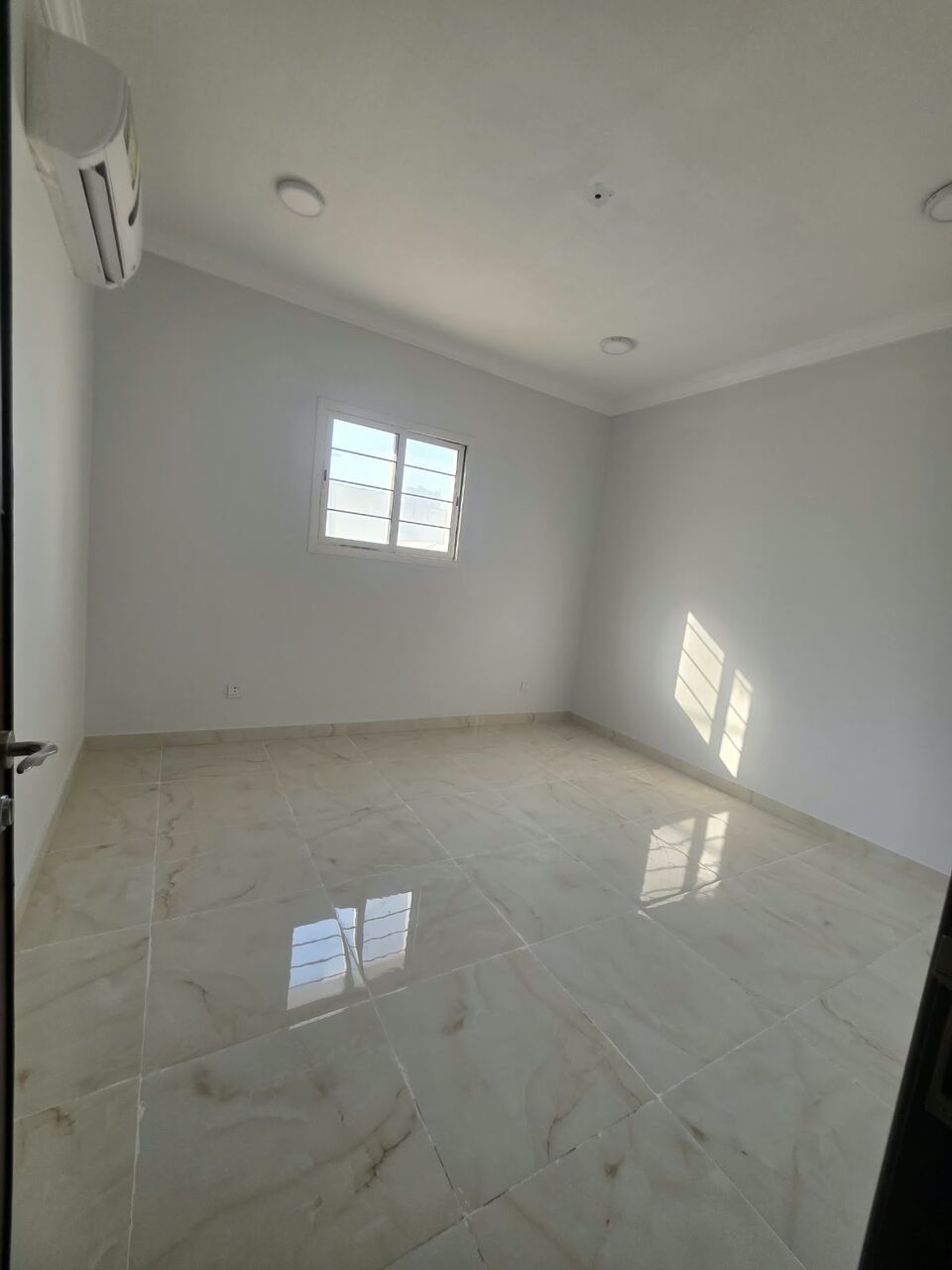 Khobar, Apartments, Flats, Houses & Villas, SAR 23600/year,  2 BR,  Consists Of:- 2 Bedrooms, A Living Room ,  2bathrooms, And A Kitchen,   Second Floor   Not