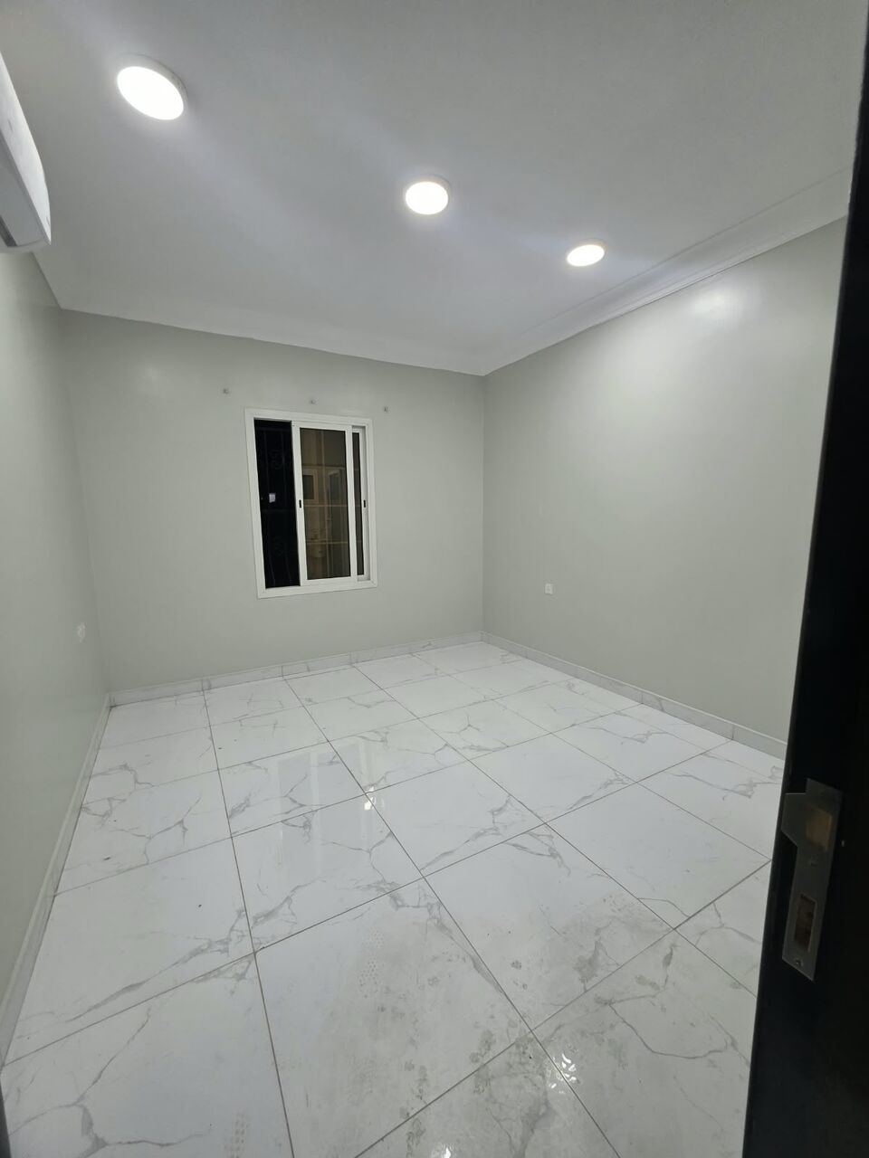 Khobar, Apartments, Flats, Houses & Villas, SAR 25600/month,  2 BR,  Consists Of:- 2 Bedrooms, A Living Room ,  2bathrooms, And A Kitchen,   Second Floor   Ele