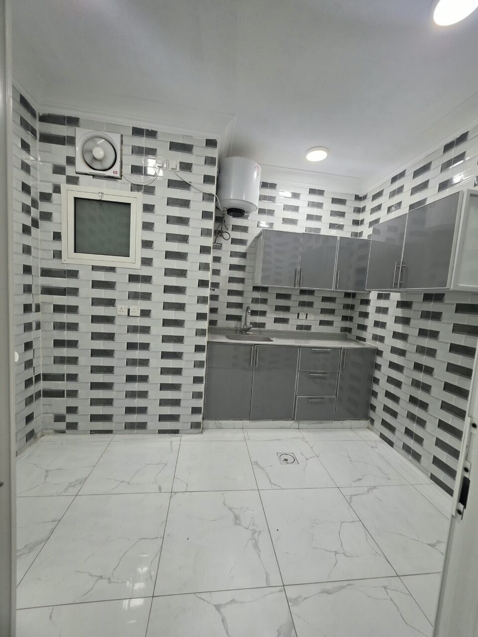 Khobar, Apartments, Flats, Houses & Villas, SAR 25600/month,  2 BR,  Consists Of:- 2 Bedrooms, A Living Room ,  2bathrooms, And A Kitchen,   Second Floor   Ele