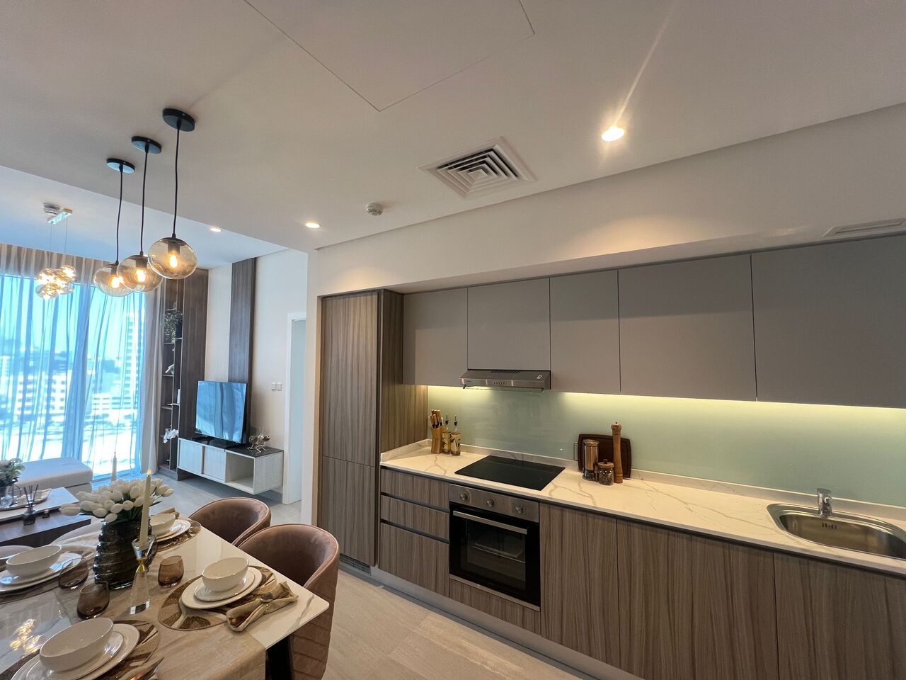 Al Seef, Apartments, Flats, Houses & Villas, BHD 700/month,  Furnished,  2 BR,  Brand-New Luxury Apartment For Rent In Seef | City View