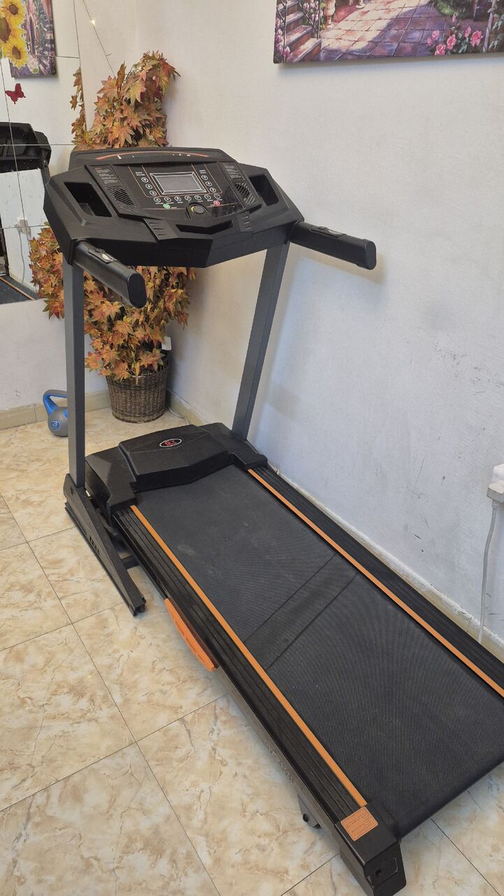 Al Hamra, Appliances, SAR 1800,  Treadmill For Sale (in Good Condition)