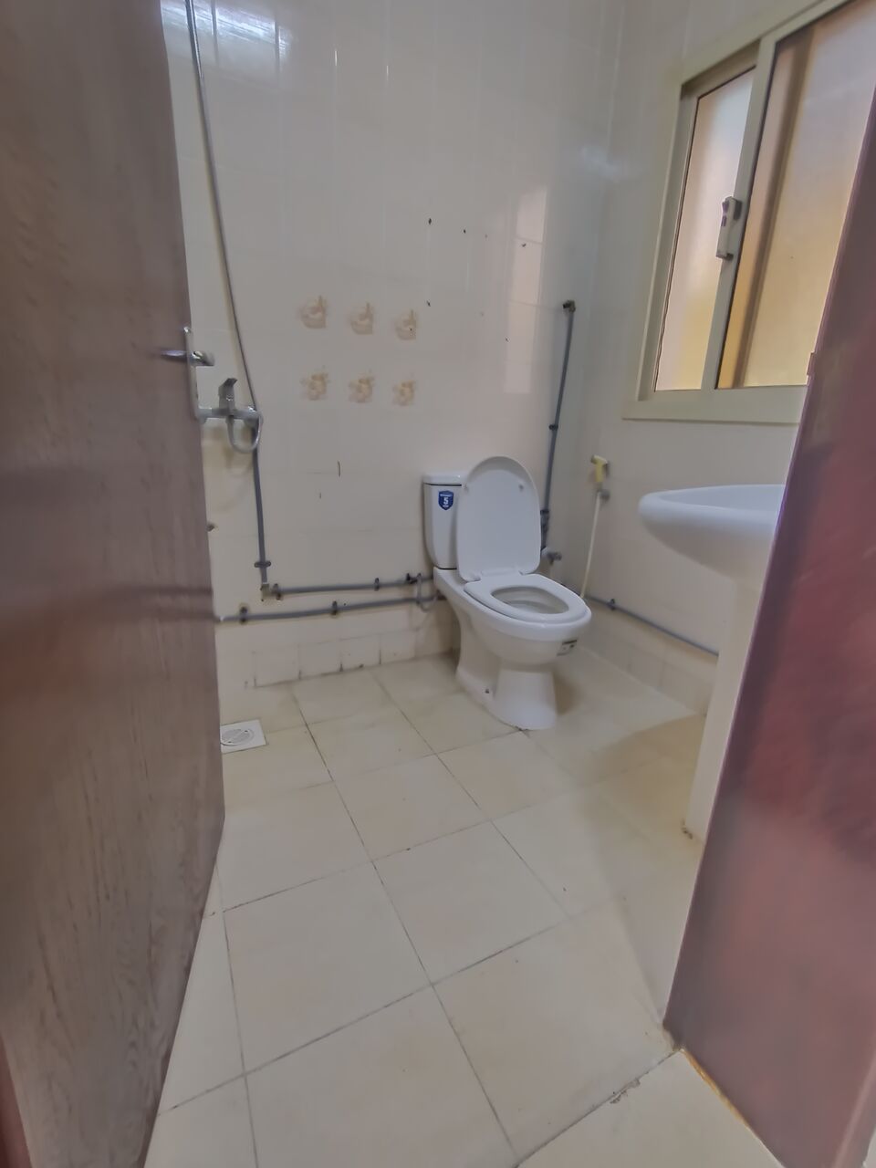 Gudaibiya, Apartments, Flats, Houses & Villas, BHD 180/month,  1 BR,  Semi Furnished 1 BHK Spacious Flat For Rent In Gudaibiya Unlimited Electricity