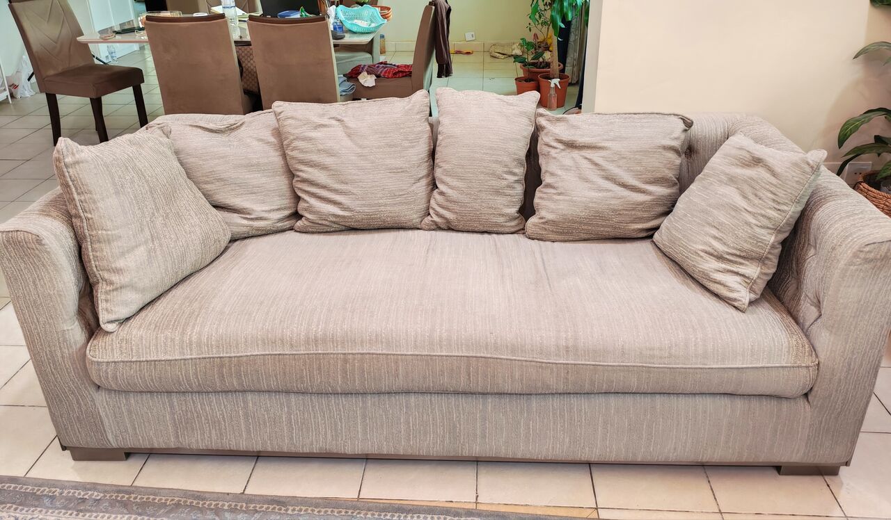 Al Rawabi, Furniture, SAR 900,  Luxurious Sofa (3 Seater) With Center Table