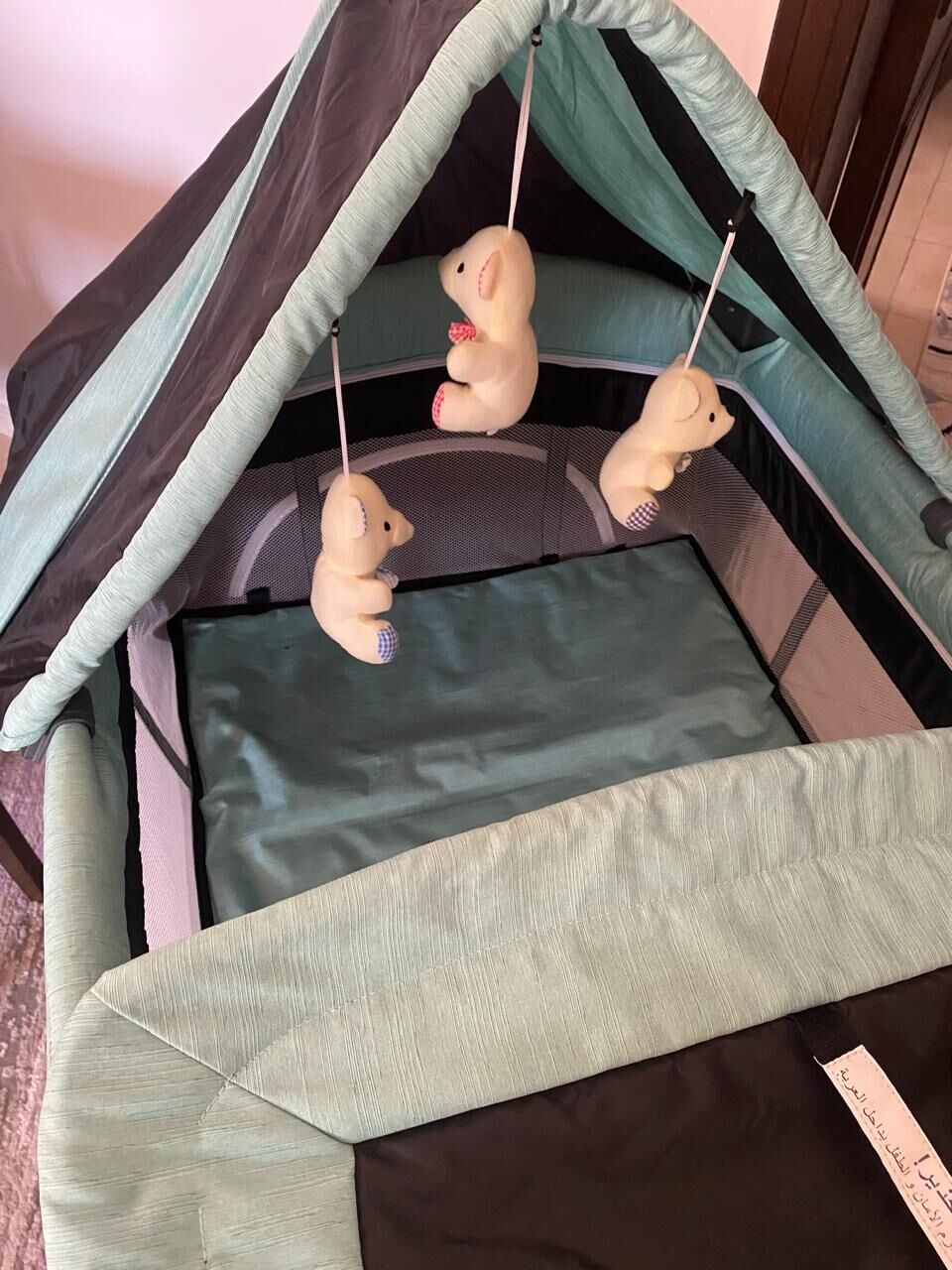 Jeddah, Baby & Kid Stuff, SAR 450,  Child Car Seat And Portable Baby Bed Or Baby Playpen
